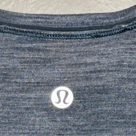 Lululemon Another Mile Short Sleeve T-shirt Women’s Size 6 - Picture 9 of 9